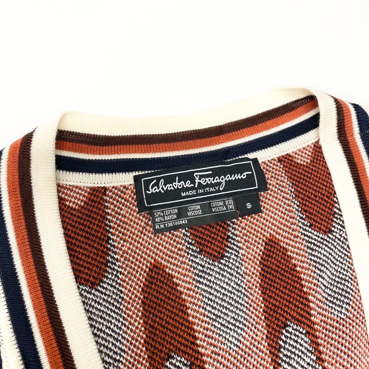 Ec5 Salvatore Ferragamo サルヴァトーレフェラガモ ロングスリーブカーディガン 総柄 幾何学模様 Sサイズ マルチカラー レディース 女性用o07t