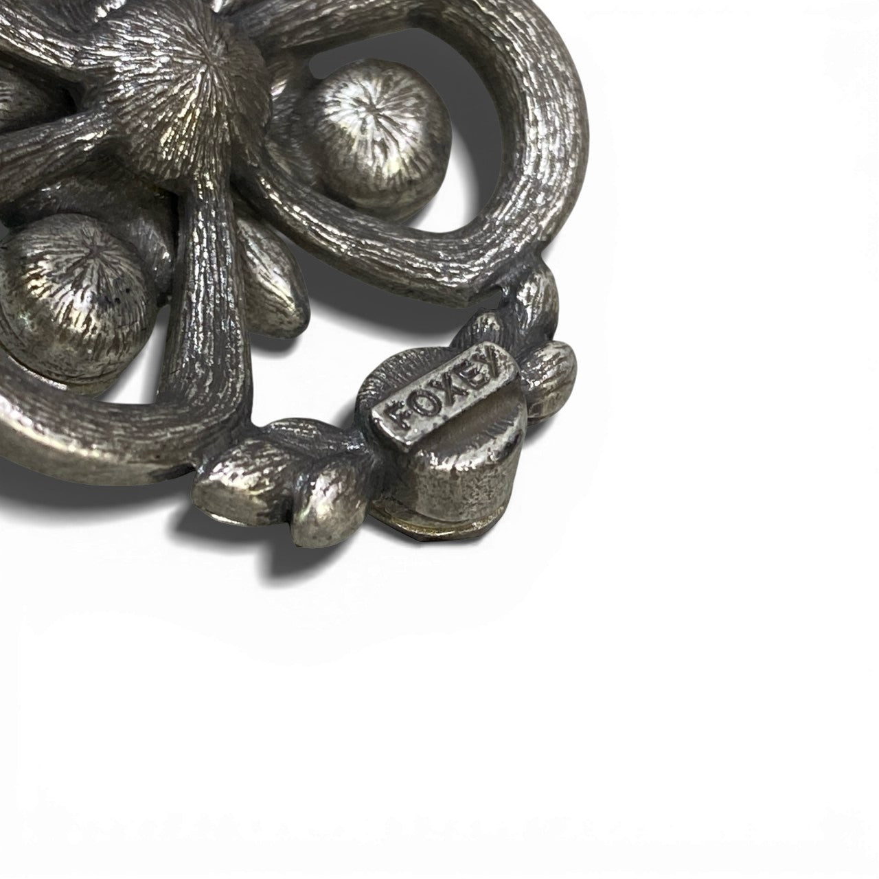 a5 FOXEY フォクシー ブローチ ラインストーン フラワーモチーフ アクセサリー シルバー レディースk02i