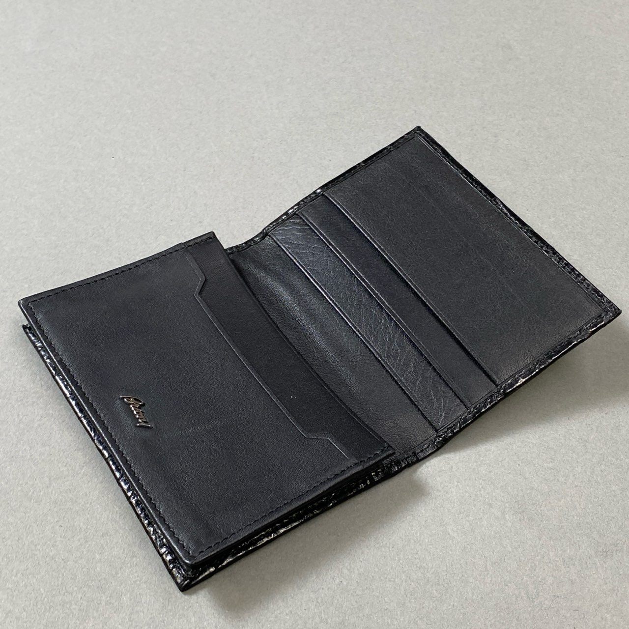 j3 Brioni ブリオーニ Crocodile Card Case クロコ 名刺入れ カードケース ブラック レザー パスケース ワニ革t18r