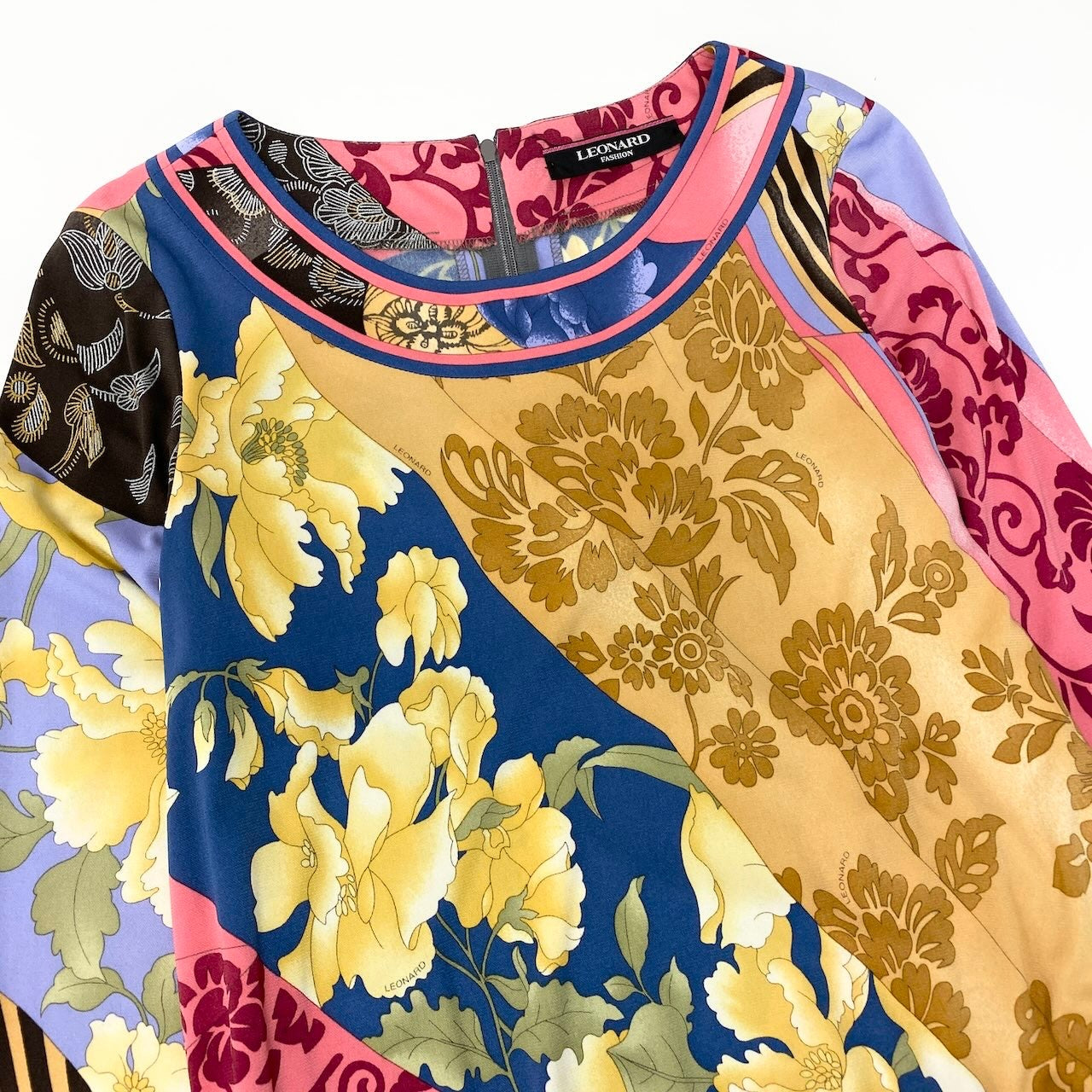 22d12 【美品】 LEONARD FASHION レオナール ロングスリーブワンピース ロングワンピース 美しい花柄プリント カンカン素材 サイズ38 マルチカラー レディース 女性用u02t