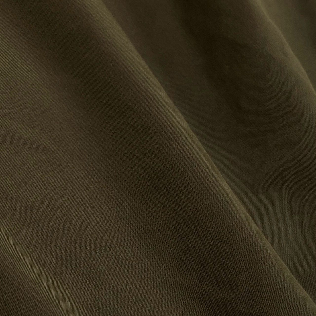 Aj15 《極美品》COMME des GARCONS コムデギャルソン 製品染めエステルシャツ 23AW 長袖シャツ  RL-B007 XS カーキ メンズu02t