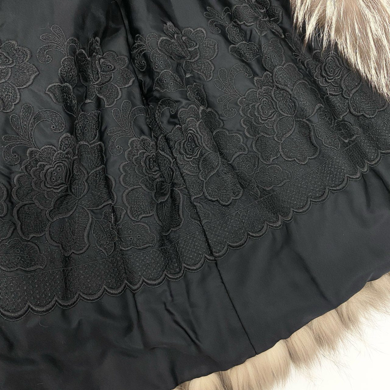 71k20 SAGA FOX サガフォックス 金サガ シルバーフォックス ファーコート 9号 最高級本毛皮 国産品 裏地刺繍 FOX FURt18r