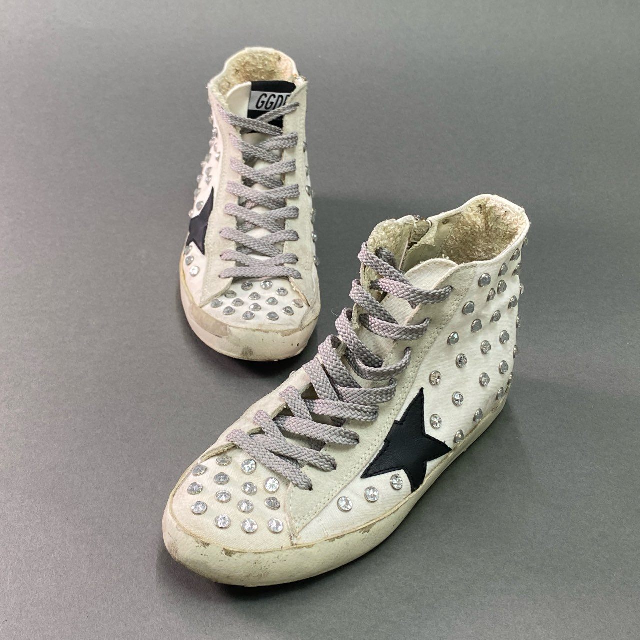 3g9 GOLDEN GOOSE ゴールデングース ヴィンテージ加工 ビジュークリスタル ハイカットスニーカー 37 ホワイト レザー ダメージ加工 Vintage シューズ
