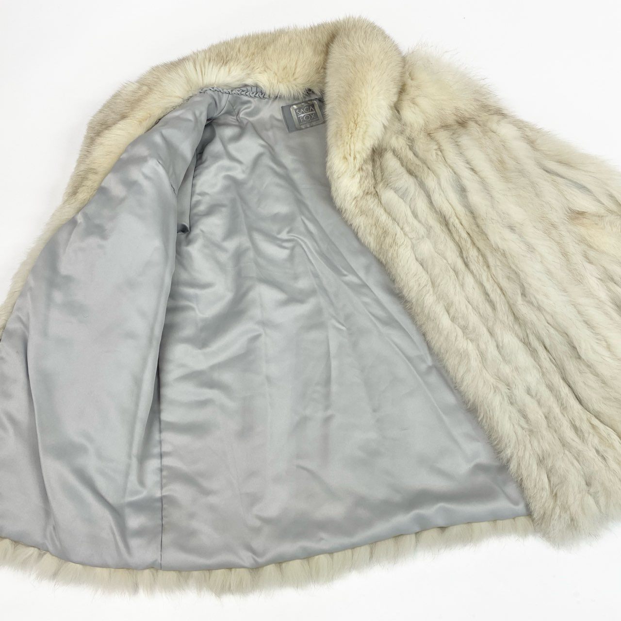 49k19 SAGA FOX サガフォックス 銀サガ ブルーフォックス ファーコート 13 ホワイト 本毛皮 FOX FUR リアルファーt18r