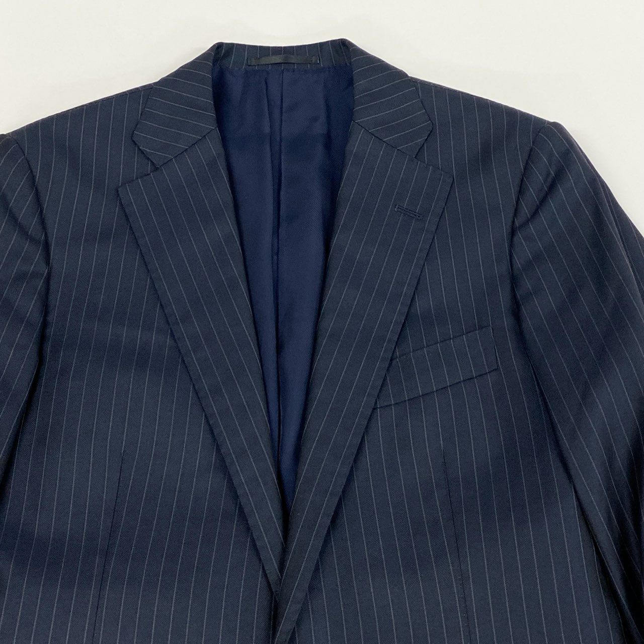 37L22 TOMORROWLAND トゥモローランド ロロピアーナ生地 シングルスーツ セットアップ テーラードジャケット スラックス 46 ネイビー ストライプ ウールシルク メンズ 紳士服u02t