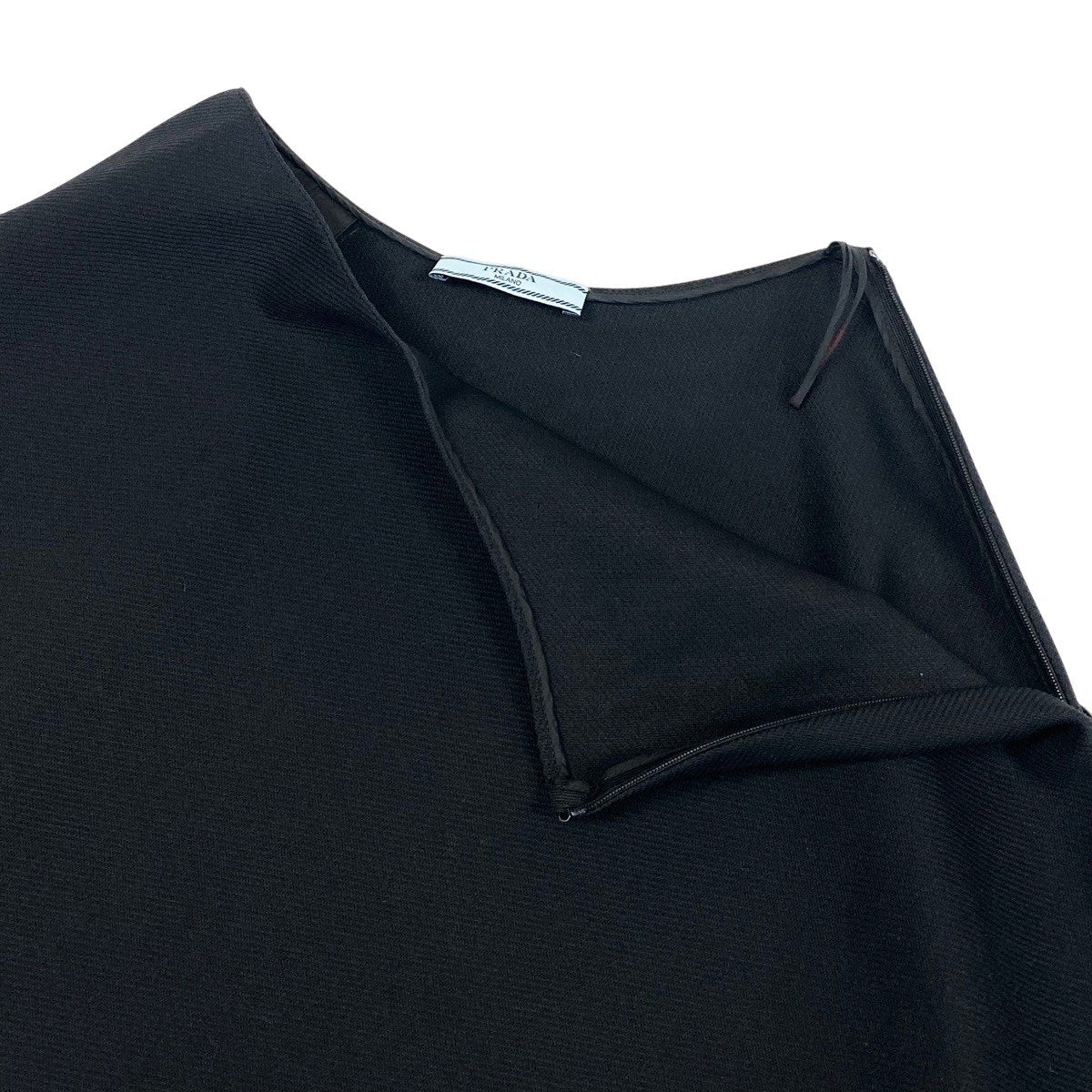 h17 【美品】PRADA ミニスカート フレアスカート 36サイズ ブラック ナイロン100％ レディース 女性用k02i