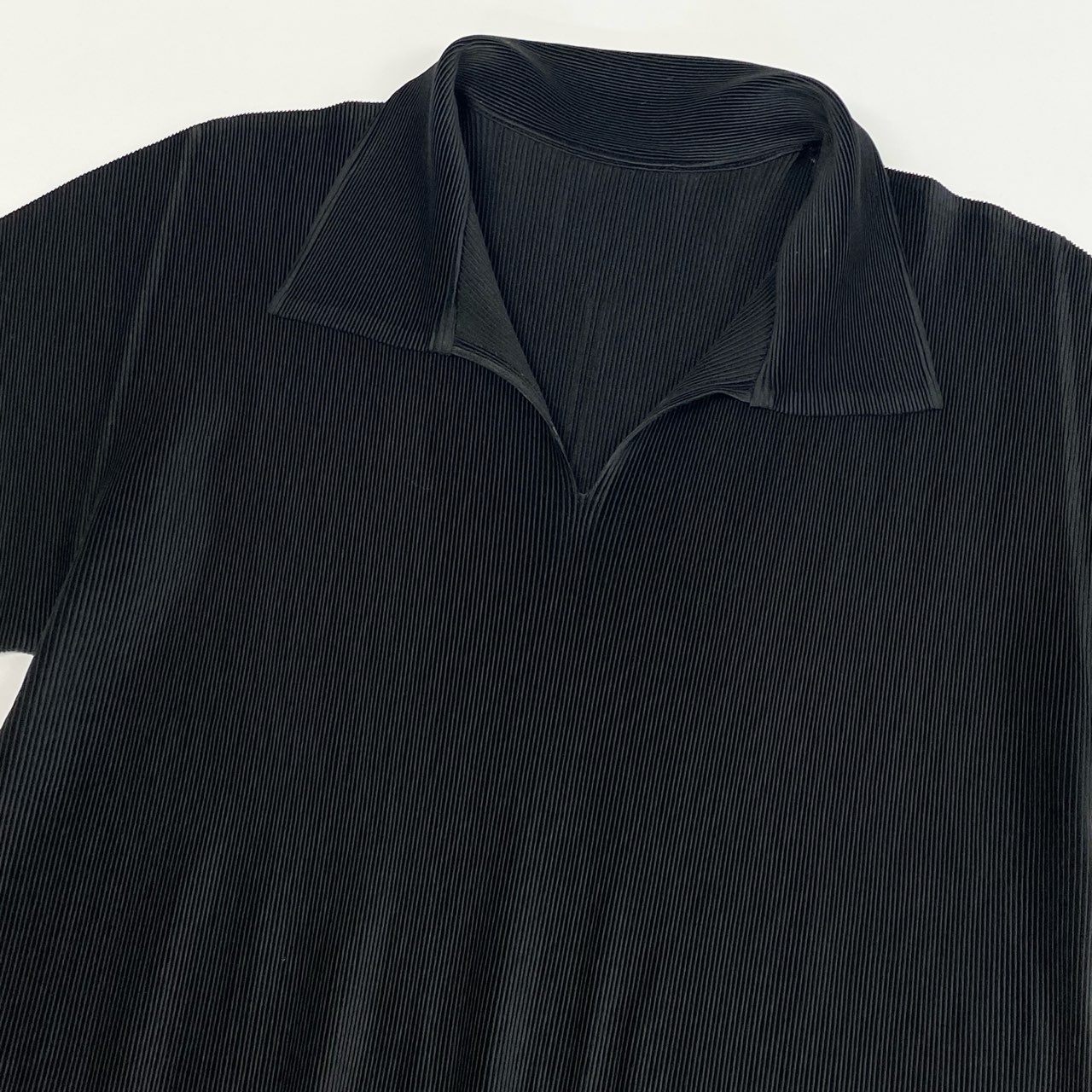 26j24 《美品》PLEATS PLEASE プリーツ半袖シャツ 半袖カットソー トップス PP02FK108 3サイズ ブラック レディースu02t