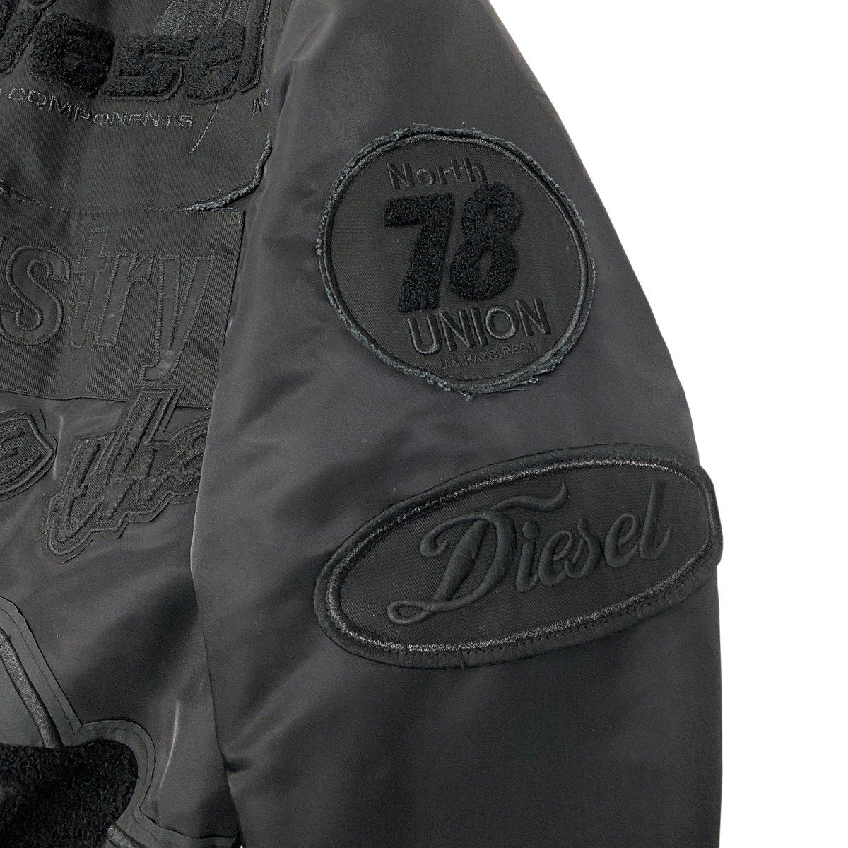25g14 DIESEL ディーゼル J-BULC-PATCH JACKET ボンバージャケット スタジャン パッチワークデザイン A04982 サイズM ブラック メンズu02t