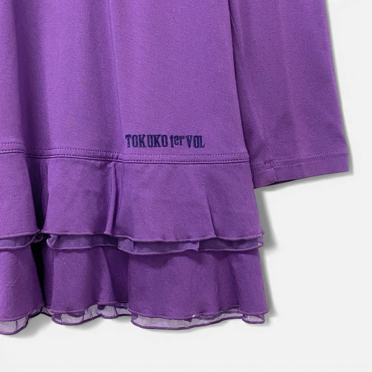 30b18 TOKUKO 1er VOL トクコプルミエヴォル チュニックワンピース 裾フリル ハイネック ロングスリーブ ワンポイント刺繡 レディース 女性用 9 パープルu02t