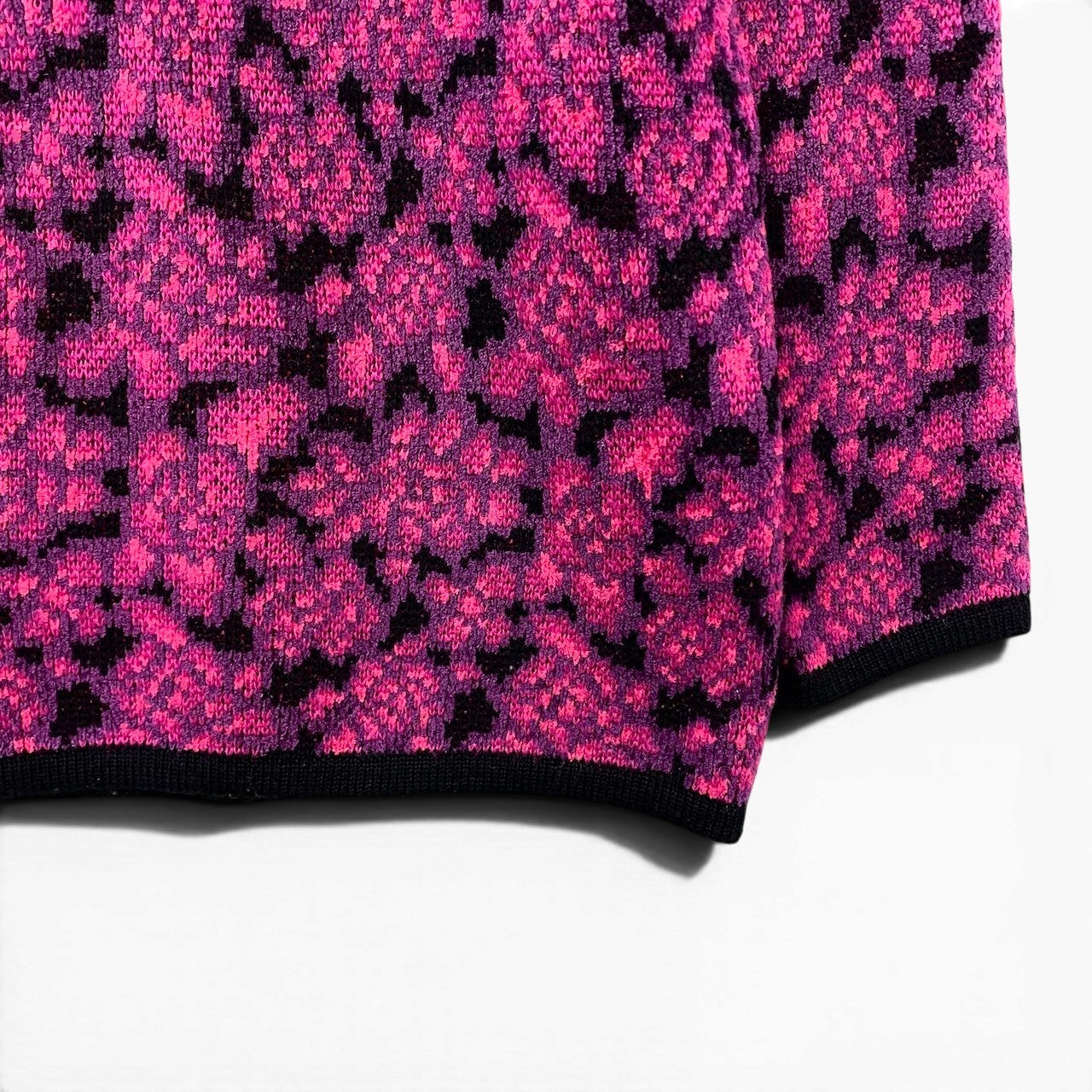 82f28 YVES SAINT LAURENT イヴサンローラン クルーネック ニットセーター 総柄 ウールブレンド サイズM ピンク パープル ブラック レディース 女性服o07t