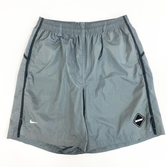 26i30 F.C.R.B.(F.C.Real Bristol)×NIKE エフシーレアルブリストル ナイキ ナイロンイージーショーツ パンツ ハーフパンツ  Mサイズ グレー メンズo07t