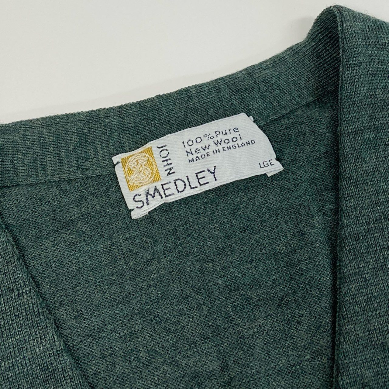 70a15 JOHN SMEDLEY ジョンスメドレー 英国製 ニットベスト ノースリーブカーディガン ハイゲージニット メンズ 紳士服 グリーン ウール100％u02t