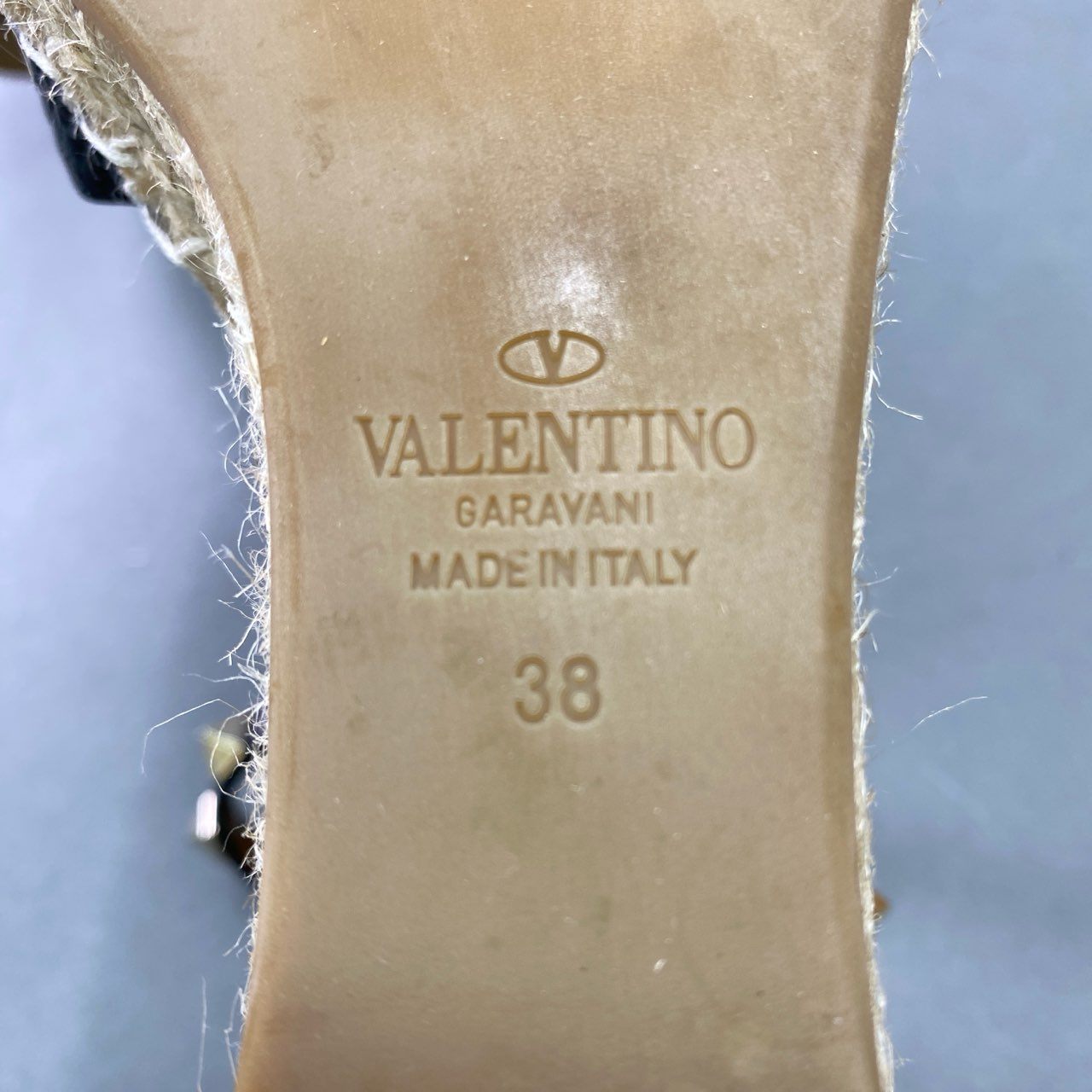 5k5 VALENTINO GARAVANI ヴァレンティノ ガラヴァーニ ロックスタッズ ウェッジソールパンプス 38 ブラック レザー シューズ サンダル イタリア製