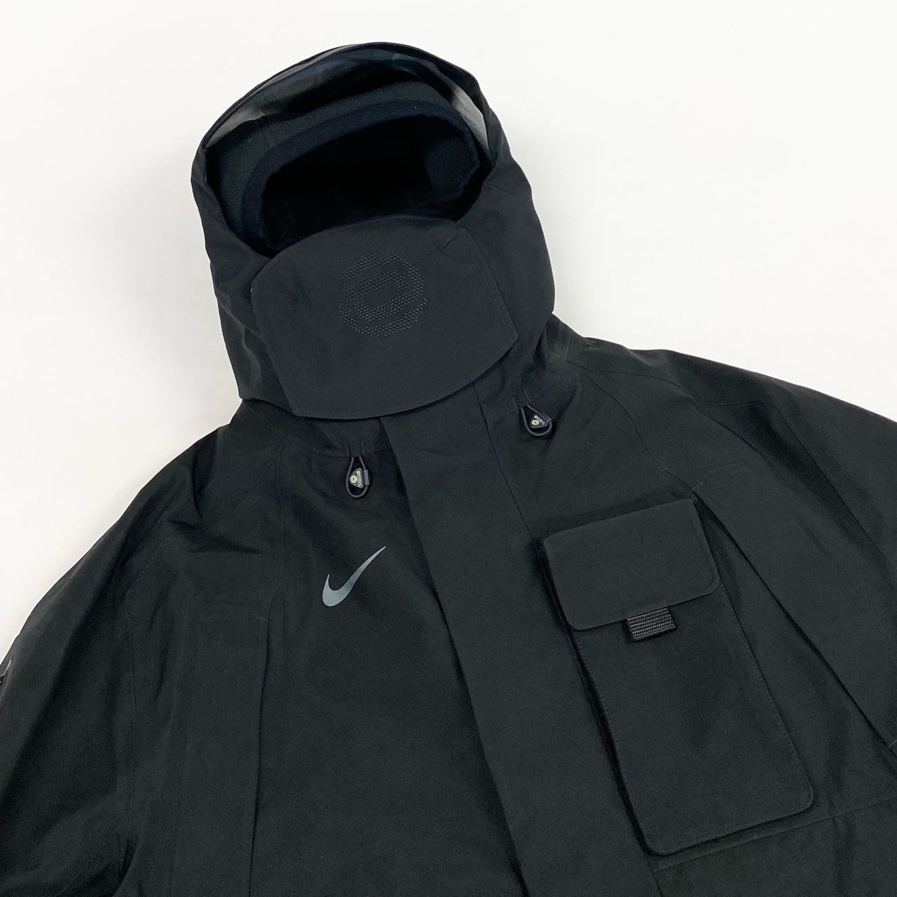 84L19 【美品】Nike×Travis Scott ナイキ トラビススコット ゴアテックス テクニカルジャケット フーディージャケット Sサイズ ブラック メンズo07t