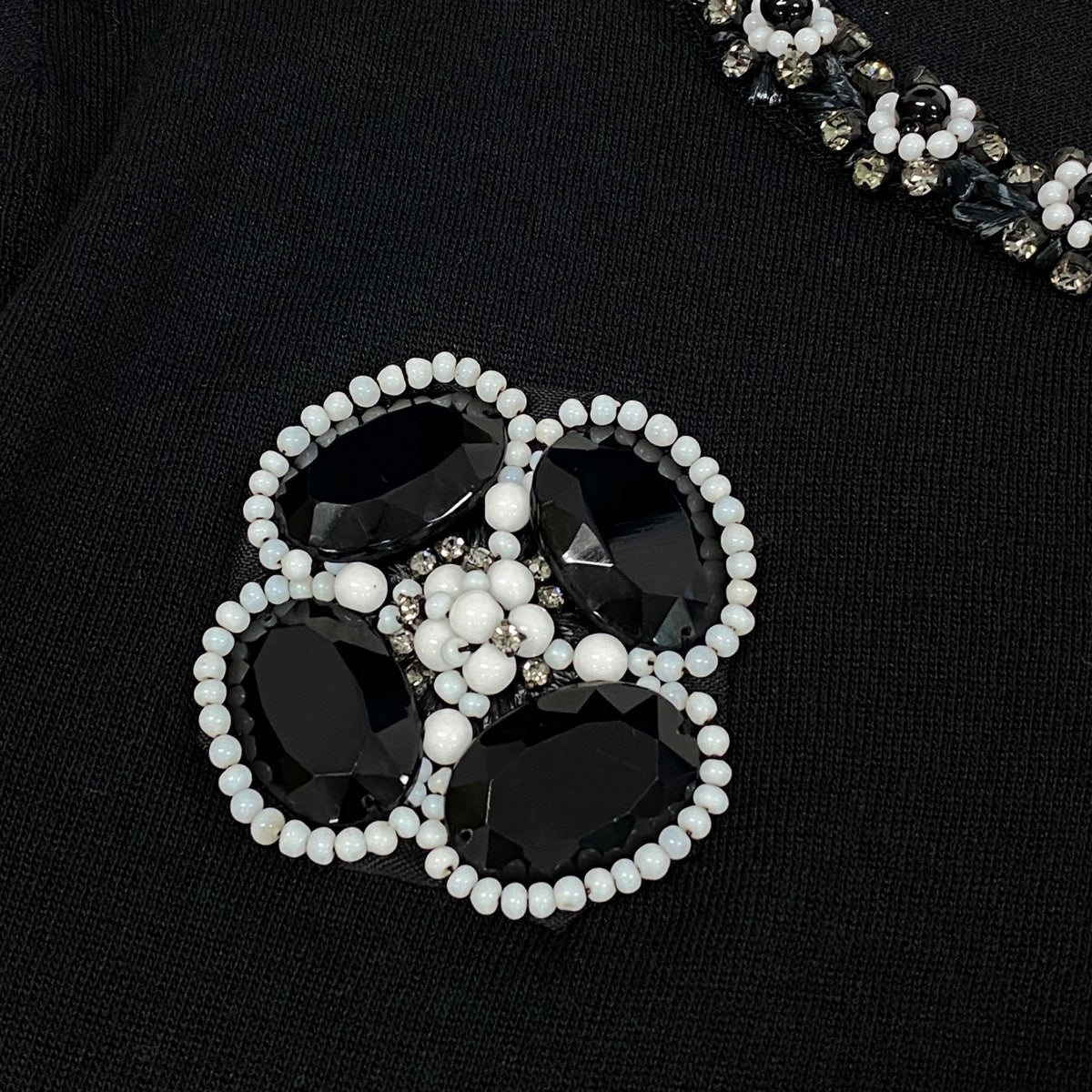 Ej15 MOSCHINO モスキーノ ロングスリーブ ニットカーディガン 花柄 ビーズ サイズ38 ブラック レーヨン コットン レディースu02t