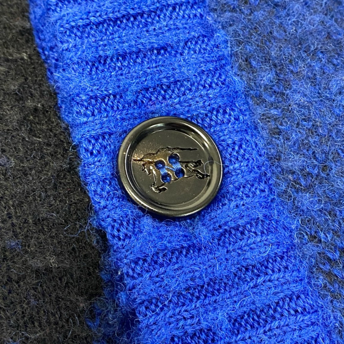 15a16 BURBERRY バーバリー Argyle Check EKD カーディガン サイズS ブルー アーガイルチェックt18r