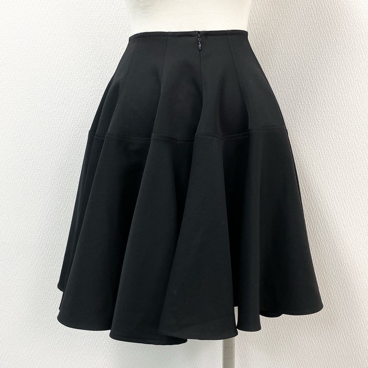 17f30 フランス製 ALAIA アライア ミニスカート 立体裁断 フレアスカート サイズ36 ブラック ウール レディース 女性用