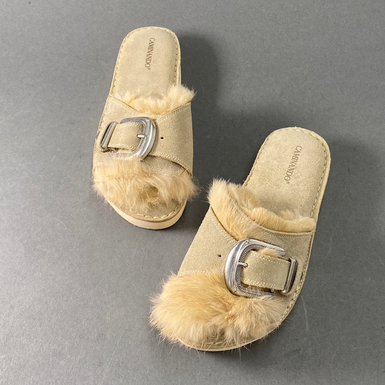 1A14 CAMINANDO カミナンド SINGLE STRAP ECO FUR SANDAL エコファーサンダル 5 ベージュ スウェードレザー バックル