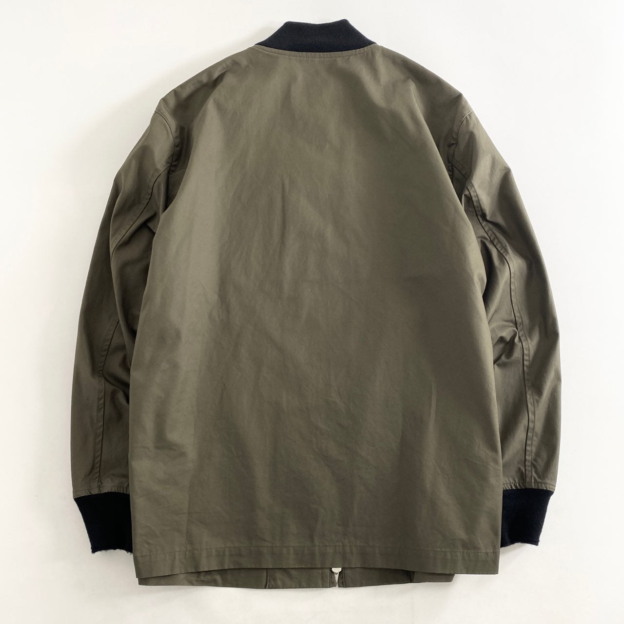 70L7-2《美品》MARGARET HOWELL マーガレットハウエル SHOWRPROOF LIGHT COTTON TWILL M カーキ コットンツイルブルゾン