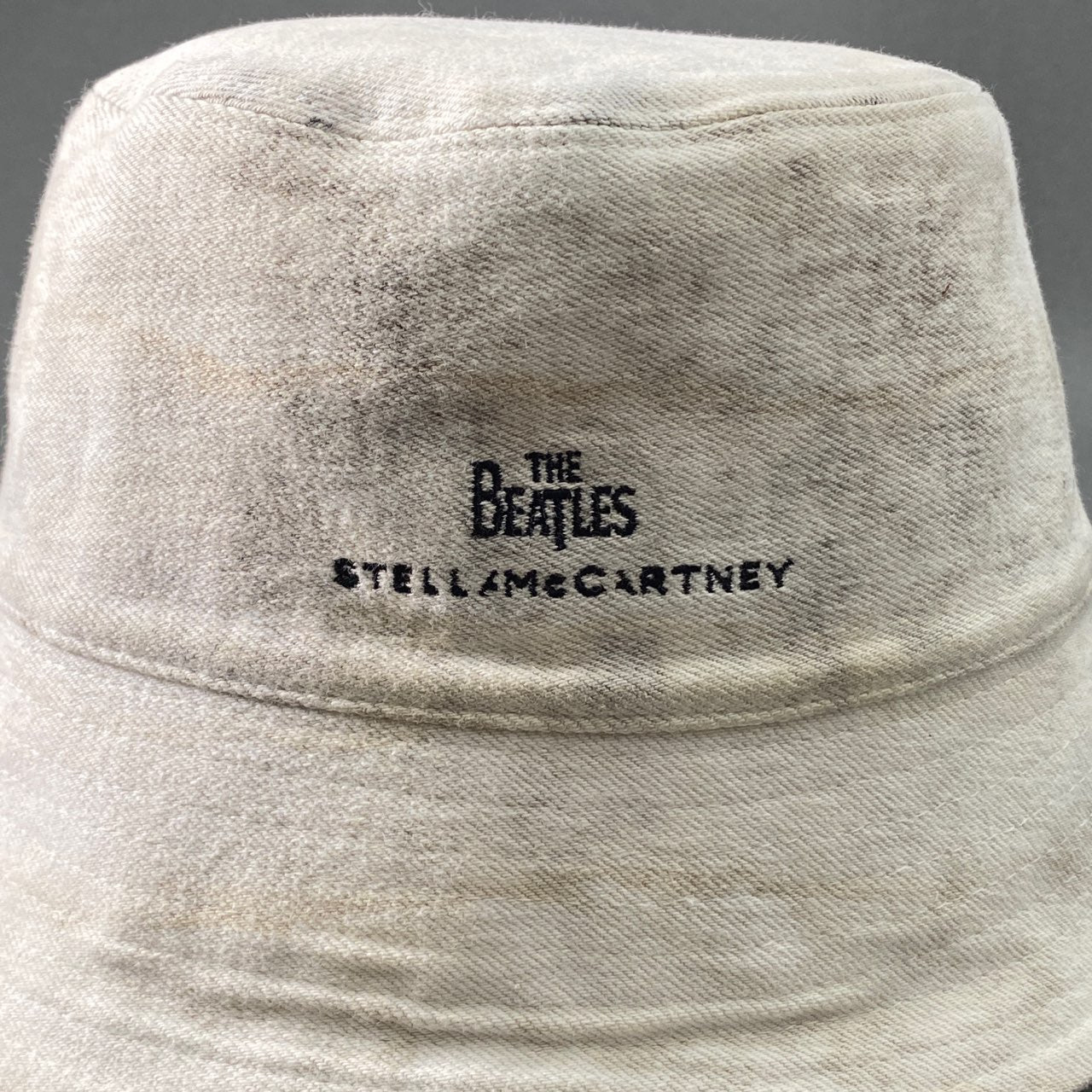 A22 イタリア製 STELLA McCARTNEY ステラマッカートニー × THE BEATLES ビートルズ リバーシブル バケットハット 59 メンズ 男性用