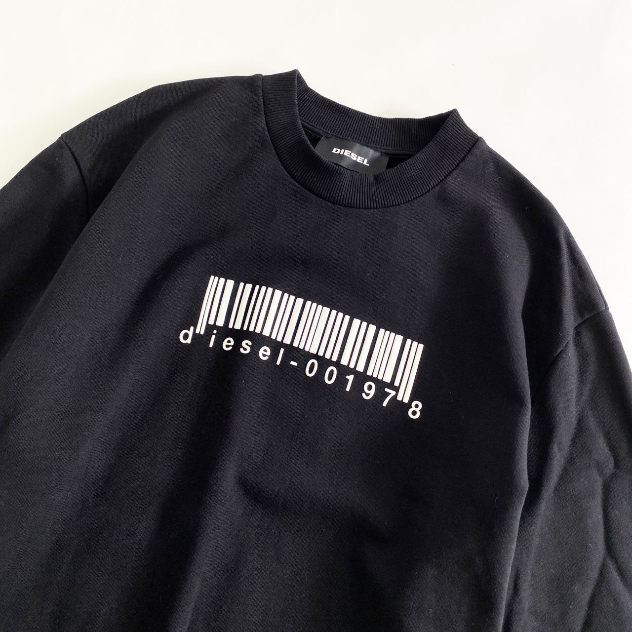 64L7《美品》DIESEL ディーゼル スウェットTシャツ M《180》 ブラック 半袖 カットソー バーコード