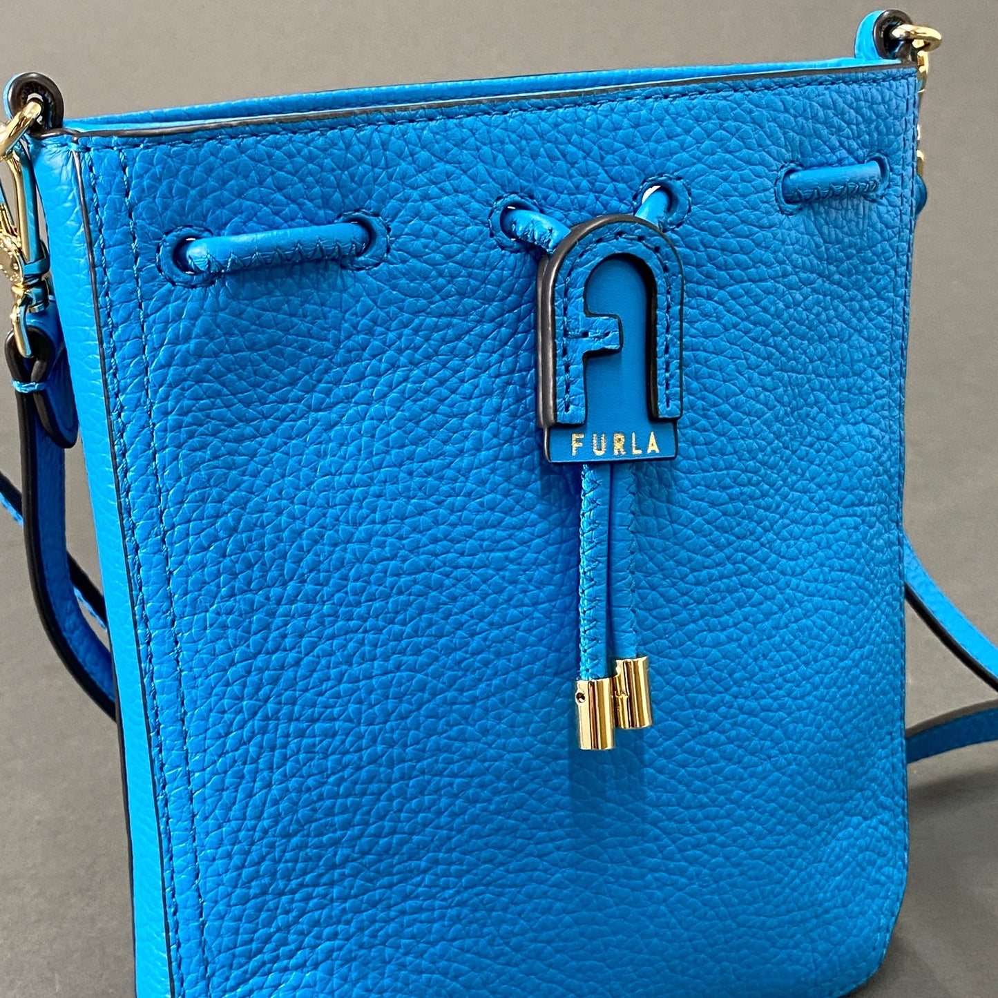 k7 FURLA フルラ ATENA BUCKET BAG MINI アテナバケットバッグ ミニ ブルー レザー ショルダーバッグ 巾着