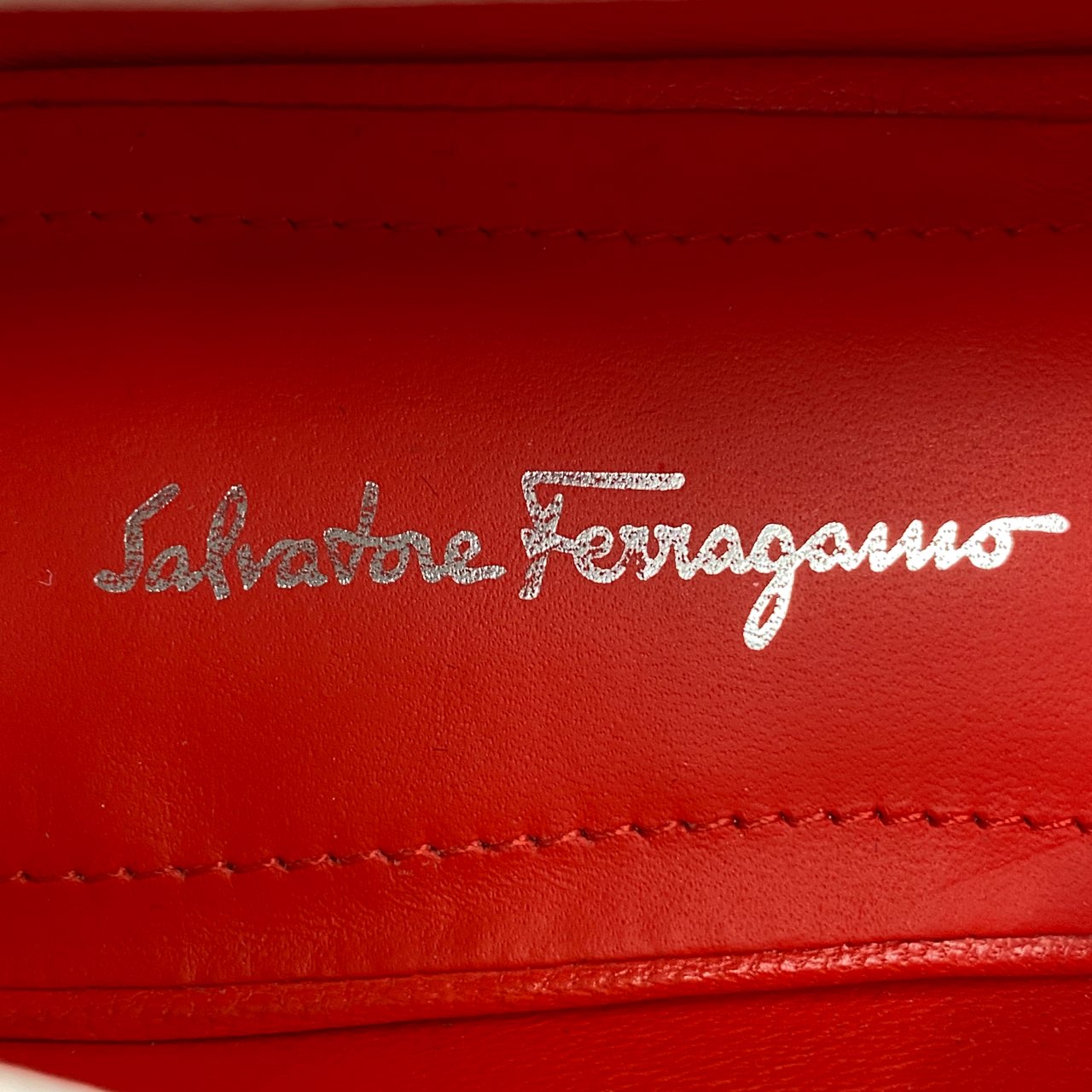 1L24 《美品》 Salvatore Ferragamo サルヴァトーレ フェラガモ 2022年モデル ガンチーニ ローファー 7 ピンク レッド レザー シューズ