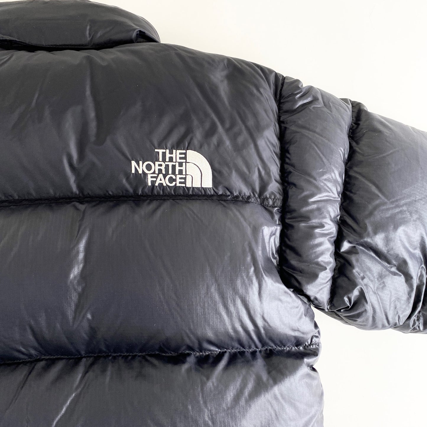 64L14 THE NORTH FACE ノースフェイス ダウンジャケット ヌプシ 700 S ブラック ダウン80％ ナイロン 上着