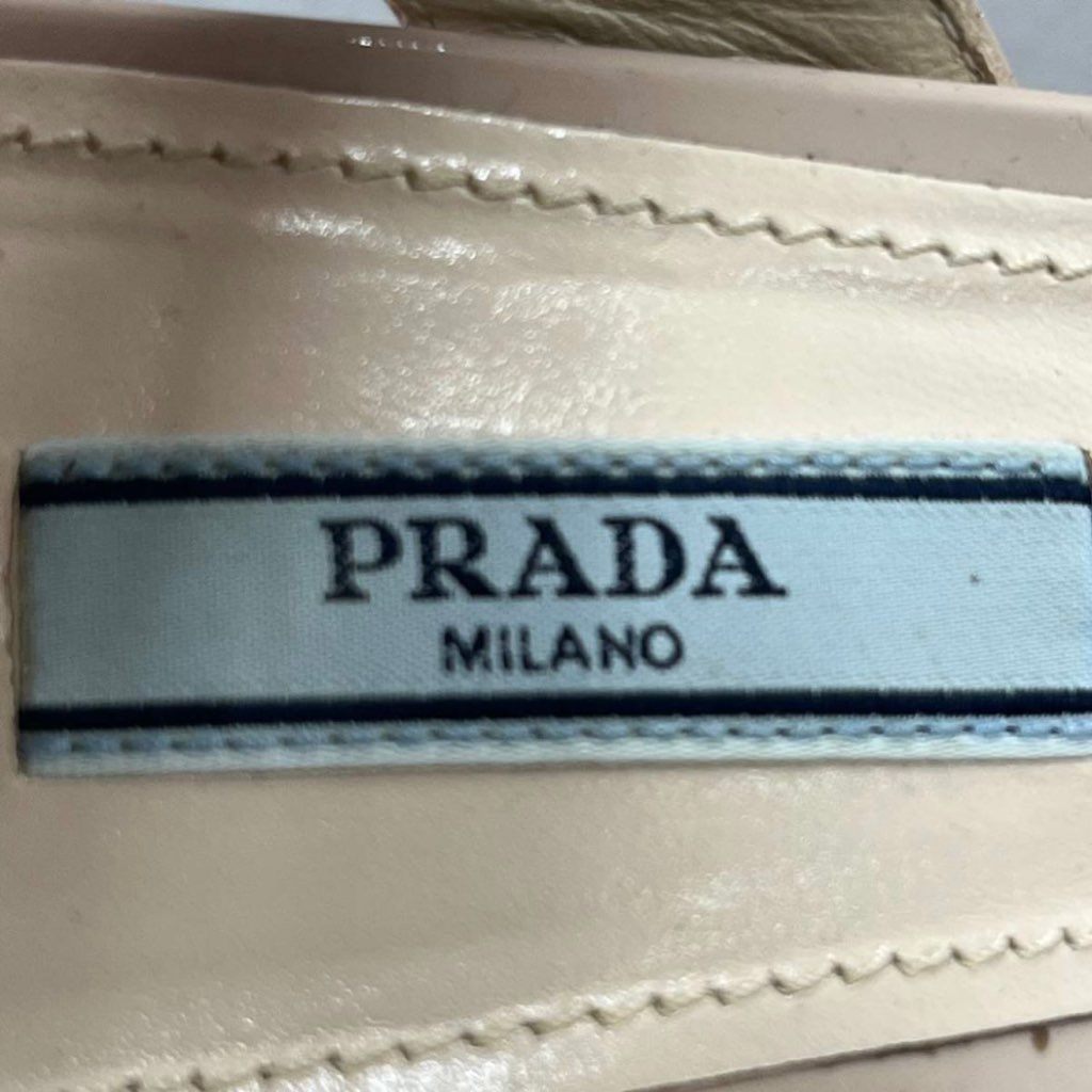 12i17 イタリア製☆ PRADA プラダ パテントレザー ストラップ チャンキーヒール パンプス サンダル 38 ベージュ系 レディース 女性用