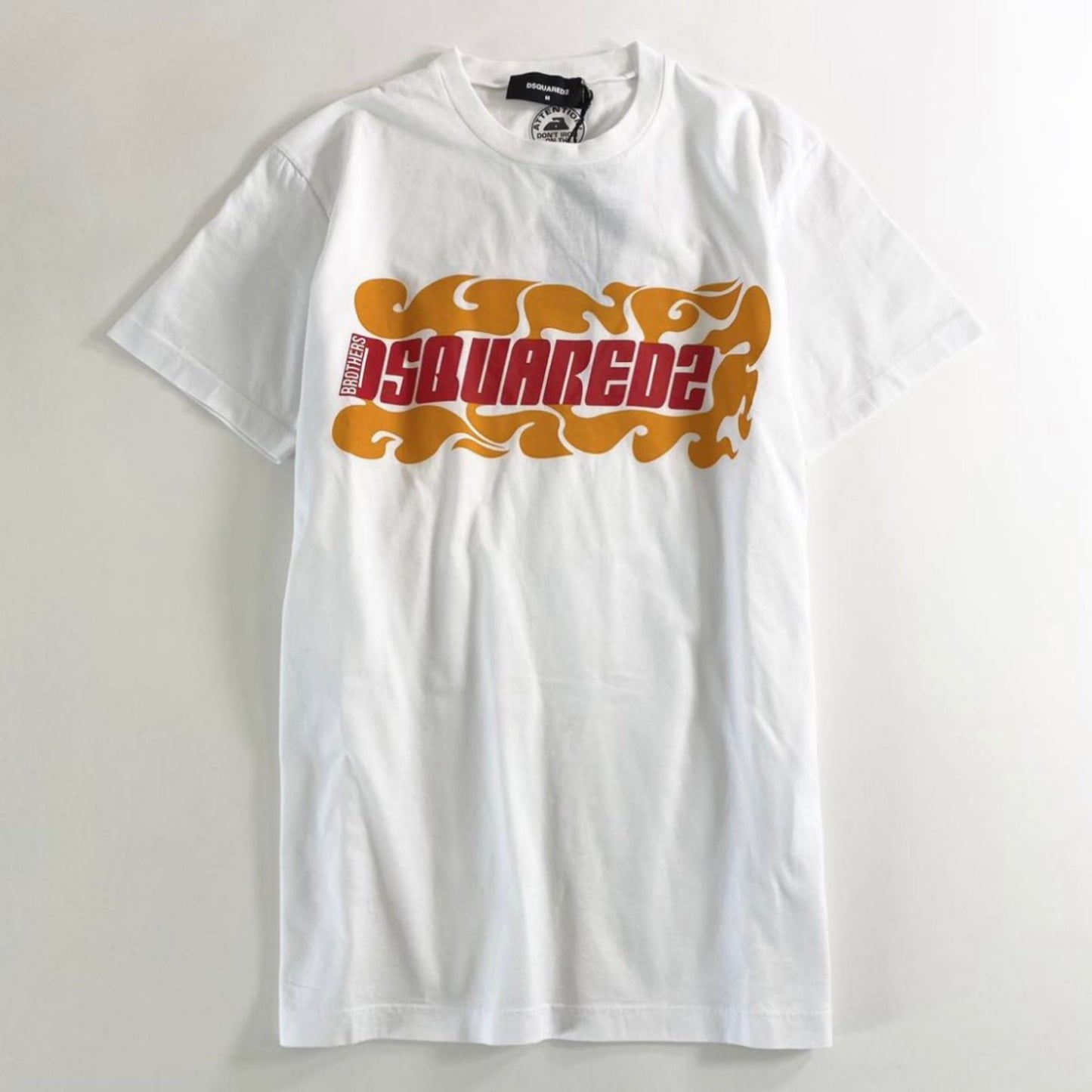 20e31-2 《極美品》 タグ付☆DSQUARED2 ディースクエアード ファイアロゴプリント Tシャツ Ｍ ホワイト メンズ fire logo print tee