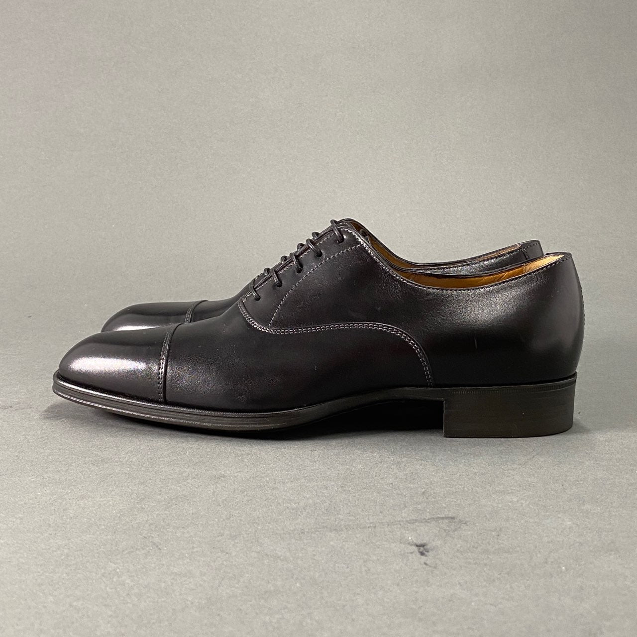 1L10《美品》Santoni サントーニ レースアップシューズ 7(25～26cm相当) ブラック ビジネス フォーマル ストレートチップ 箱