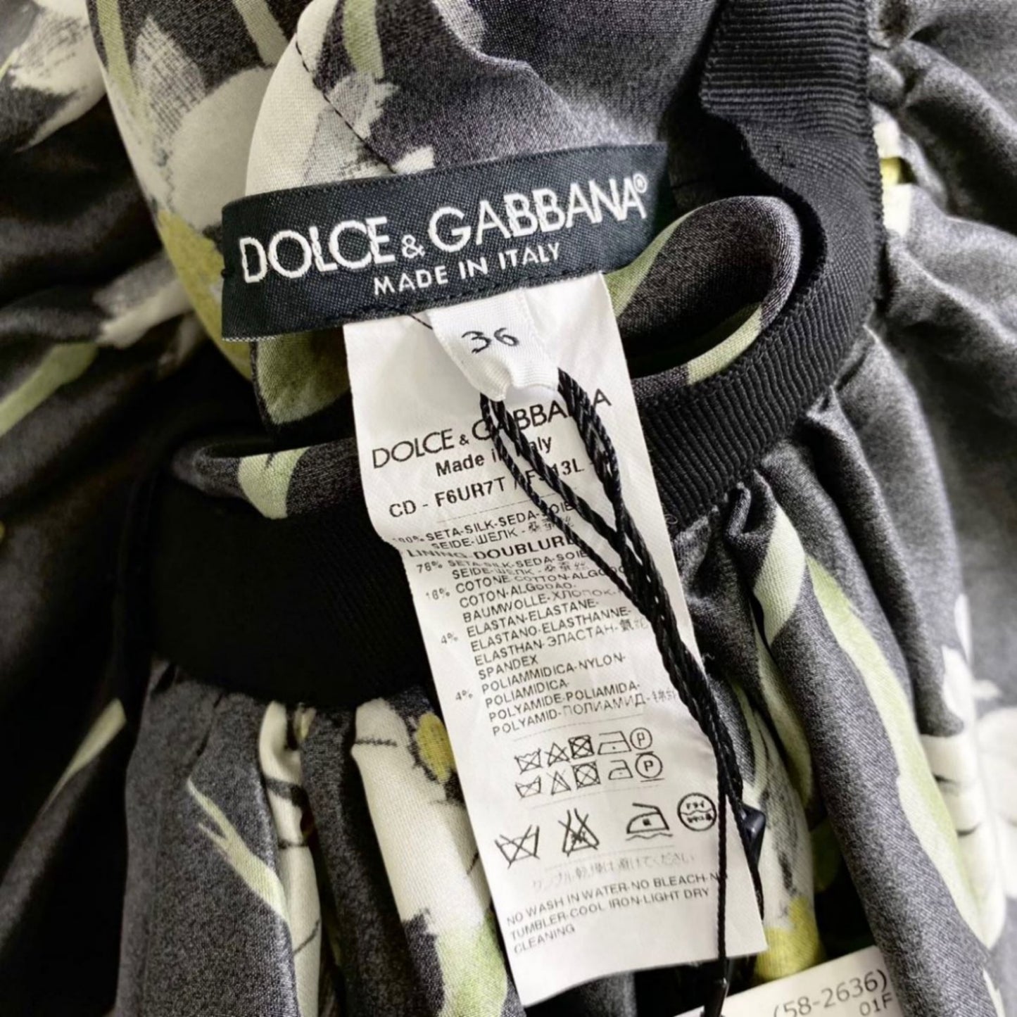 18e19 《極美品》 タグ付 イタリア製 DOLCE&GABBANA ドルチェアンドガッバーナ ノースリーブフラワーワンピース サイズ36 ブラック ドレス