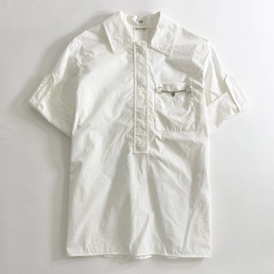 58i16 《美品》 22SS HERMES エルメス Mors a Jouet Shirt ホースビット チャーム付き 半袖シャツ ブラウス サイズ34 ホワイト レディース フランス製