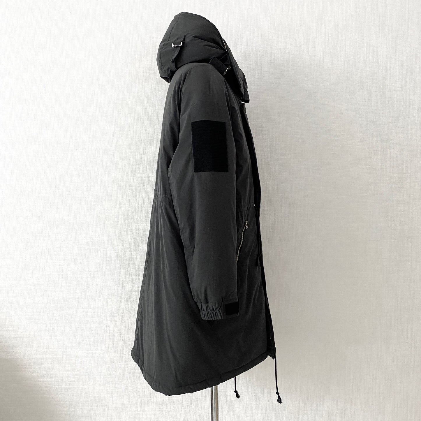 23a19 BlackWeirdos ブラックウィドウ 22AW PADDING LONG PARKA ロングパーカ アーミーコート モッズコート 22AW-JK02 Mサイズ ブラック ピンナップ プリント