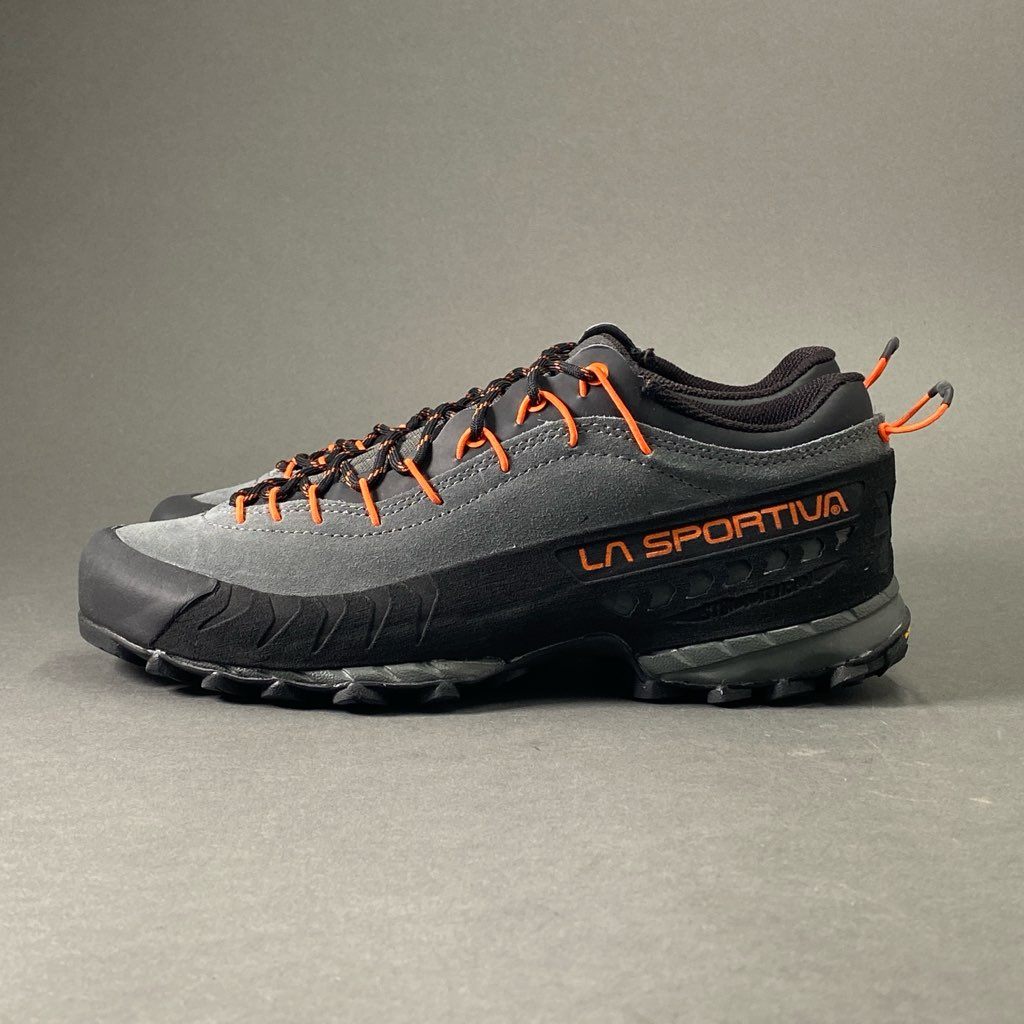 7b27 《未使用》 La Sportiva スポルティバ TX4 トレッキングシューズ 40 1/2 グレー ブラック アウトドア vibram