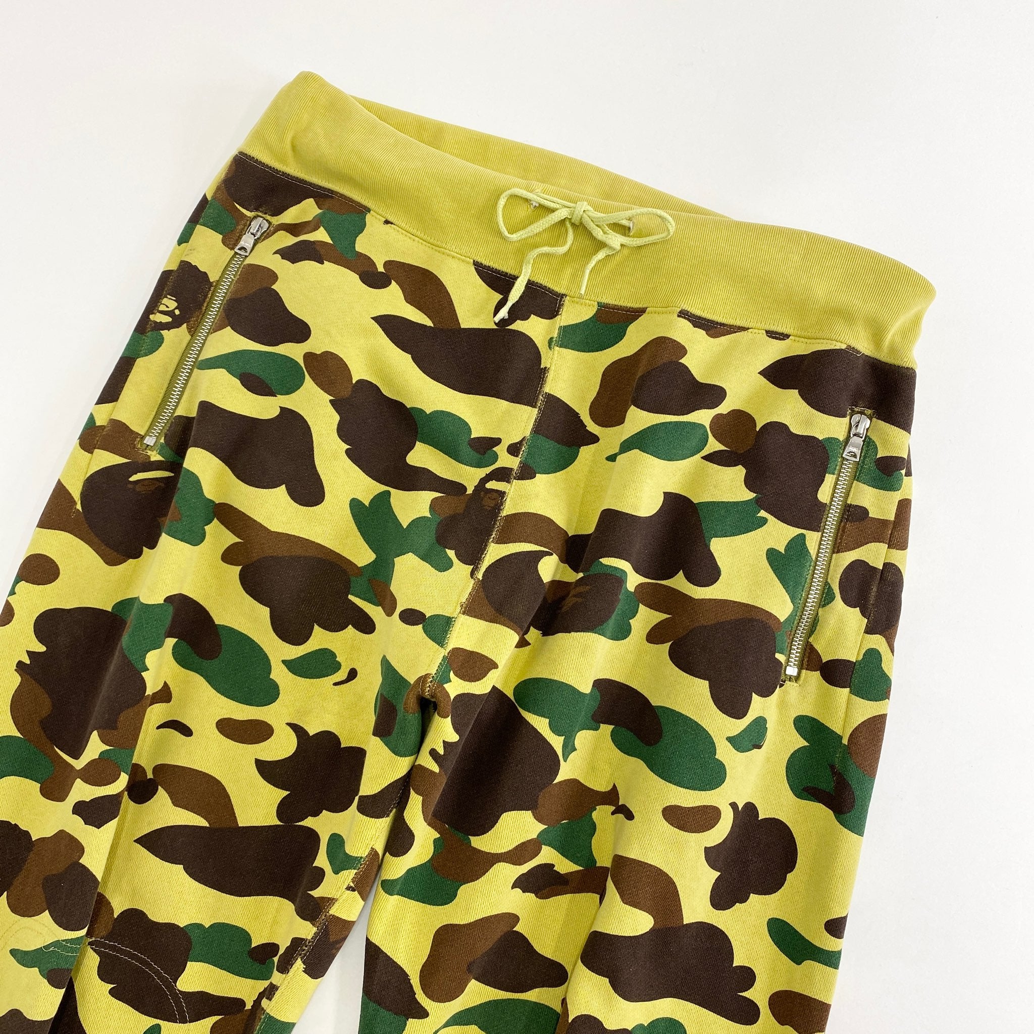 48k9 A BATHING APE アベイシング エイプ カモフラスウェットパンツ L ブラウン イエロー コットン 迷彩 ジップポケット –  VALUE STOCK MALL