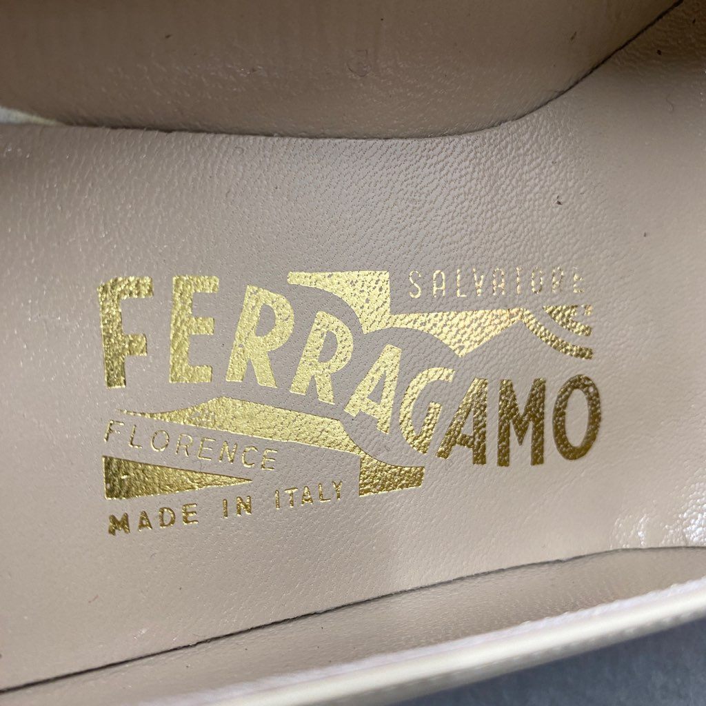 b6 Salvatore Ferragamo サルヴァトーレフェラガモ イタリア製 キルティング ヒール パンプス シューズ 6 ベージュ レザー MADE IN ITALY