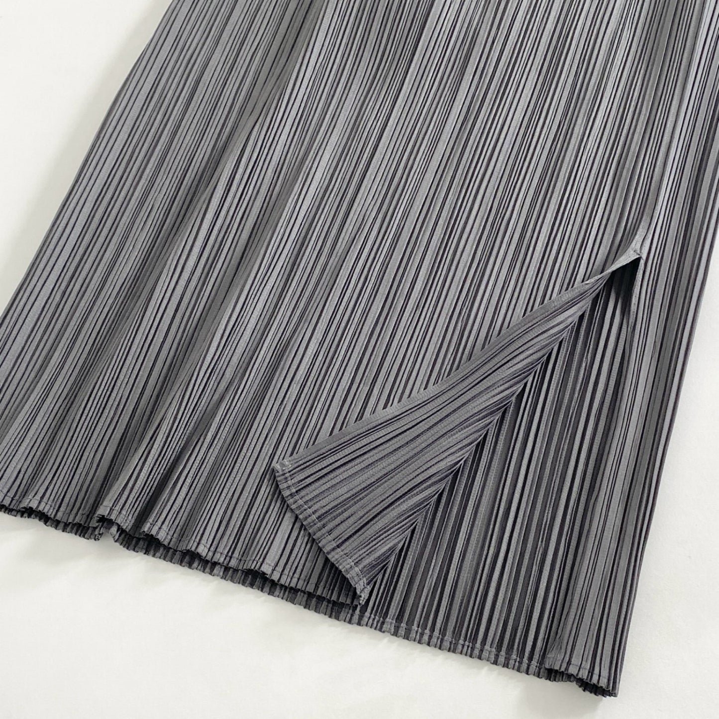 53c15 PLEATS PLEASE プリーツプリーズ スリット入り プリーツワンピース ドレス 1 グレー ノースリーブ ISSEY MIYAKE イッセイミヤケ