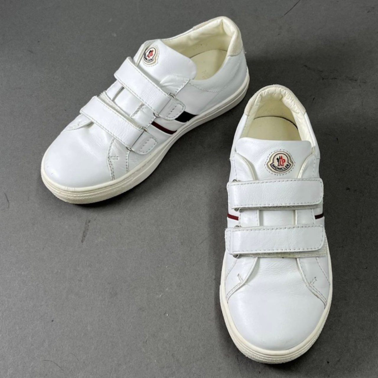 5i21 MONCLER モンクレール ベルクロ ローカットスニーカー 33 ホワイト レザー キッズ 子供用 ベビー シューズ