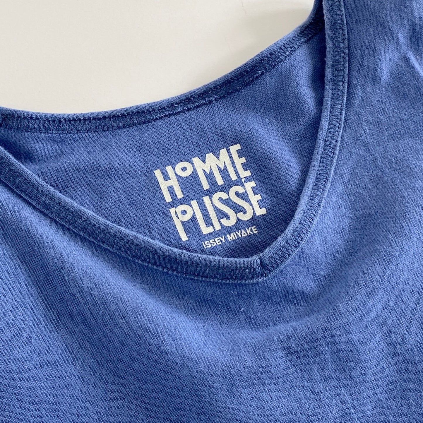 12a21 日本製 HOMME PLISSE ISSEY MIYAKE オムプリッセ イッセイミヤケ 七分袖Tシャツ カットソー 2 サックスブルー Vネック リネン混