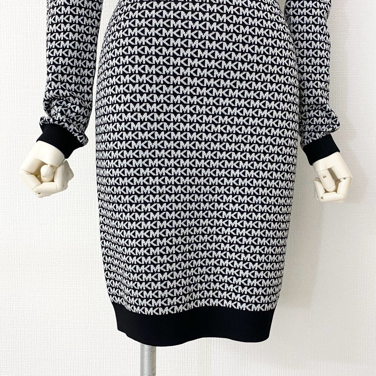 39c20 《美品》 MICHAEL KORS マイケルコース LOGO JACQUARD DRESS ジャガードドレス ワンピース XS シルバー ブラック ラメ