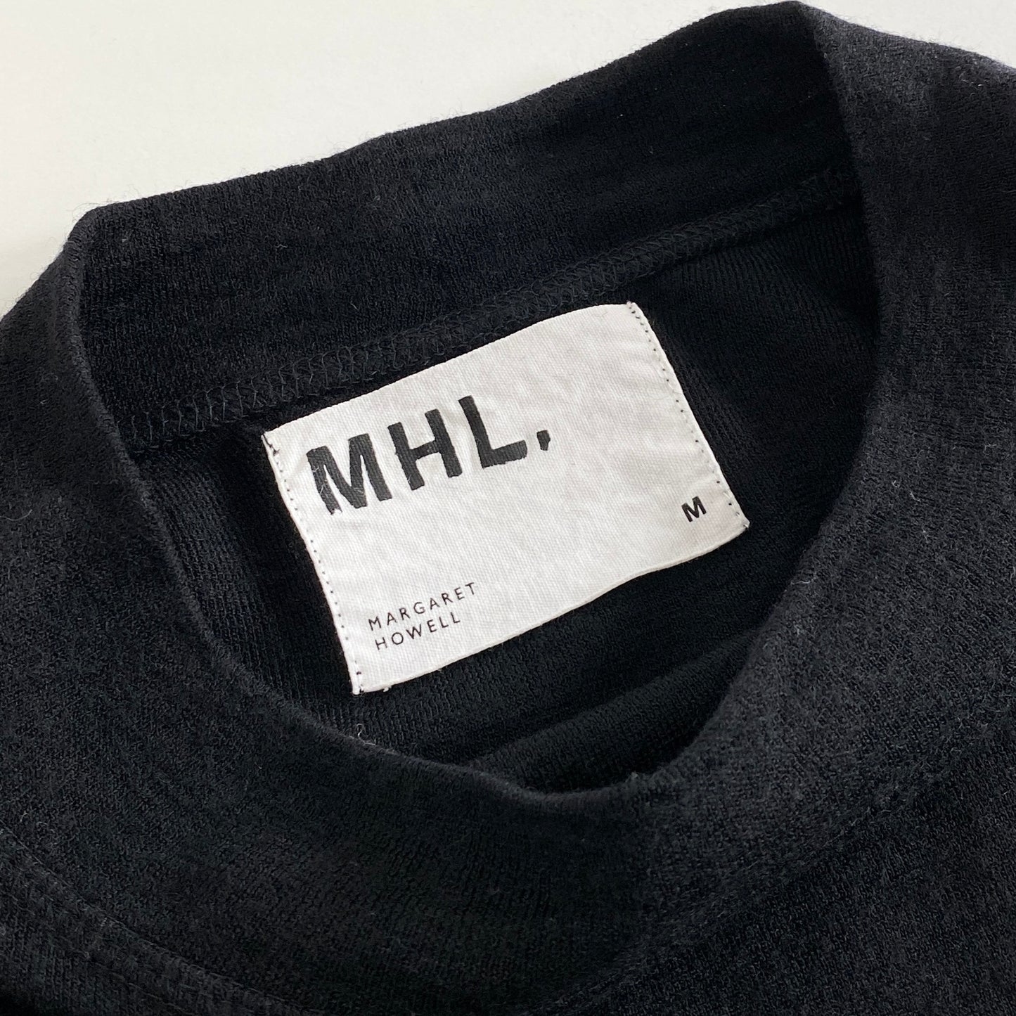 39L23 《美品》 MHL. エムエイチエル モックネック ニットトップ M ブラック セーター ウール 日本製 MARGARET HOWELL マーガレットハウエル