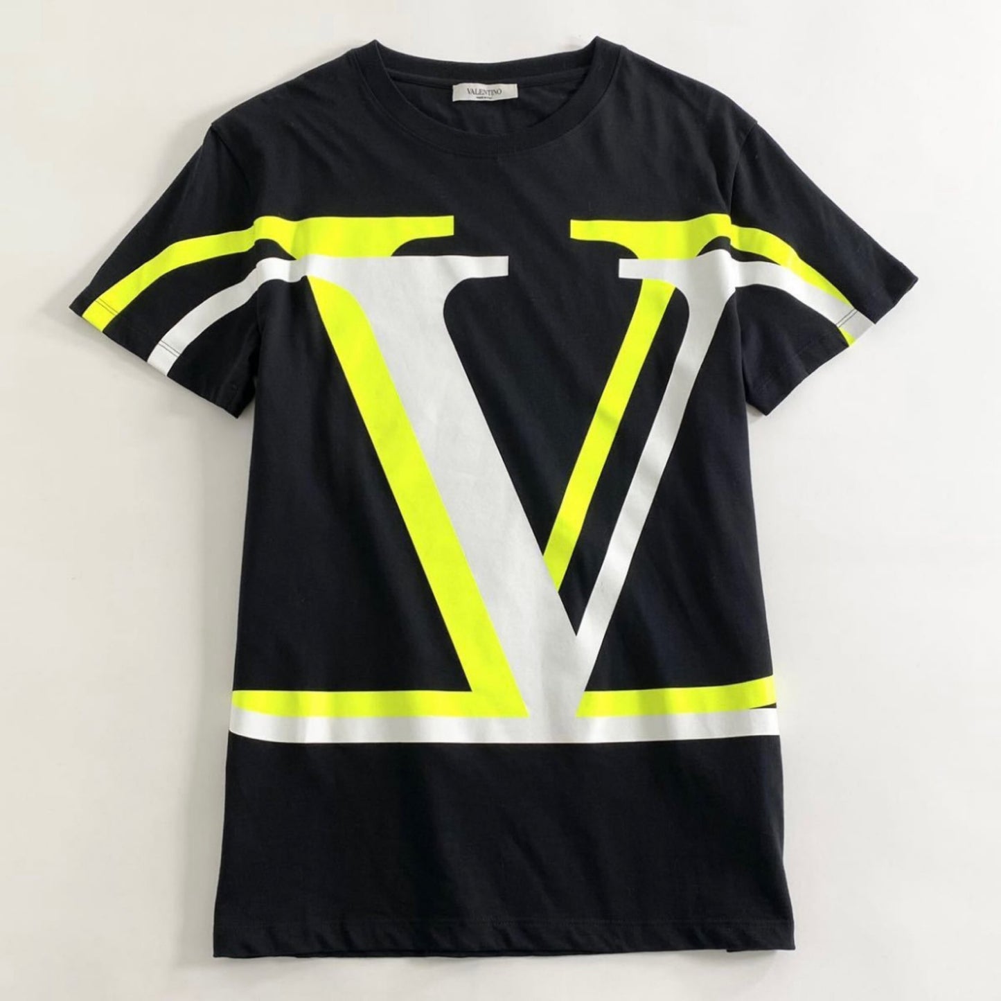 55i27 《美品》 20AW VALENTINO ヴァレンティノ Vロゴプリント Tシャツ サイズXS 175 ブラック メンズ 半袖 tee カットソー イタリア製