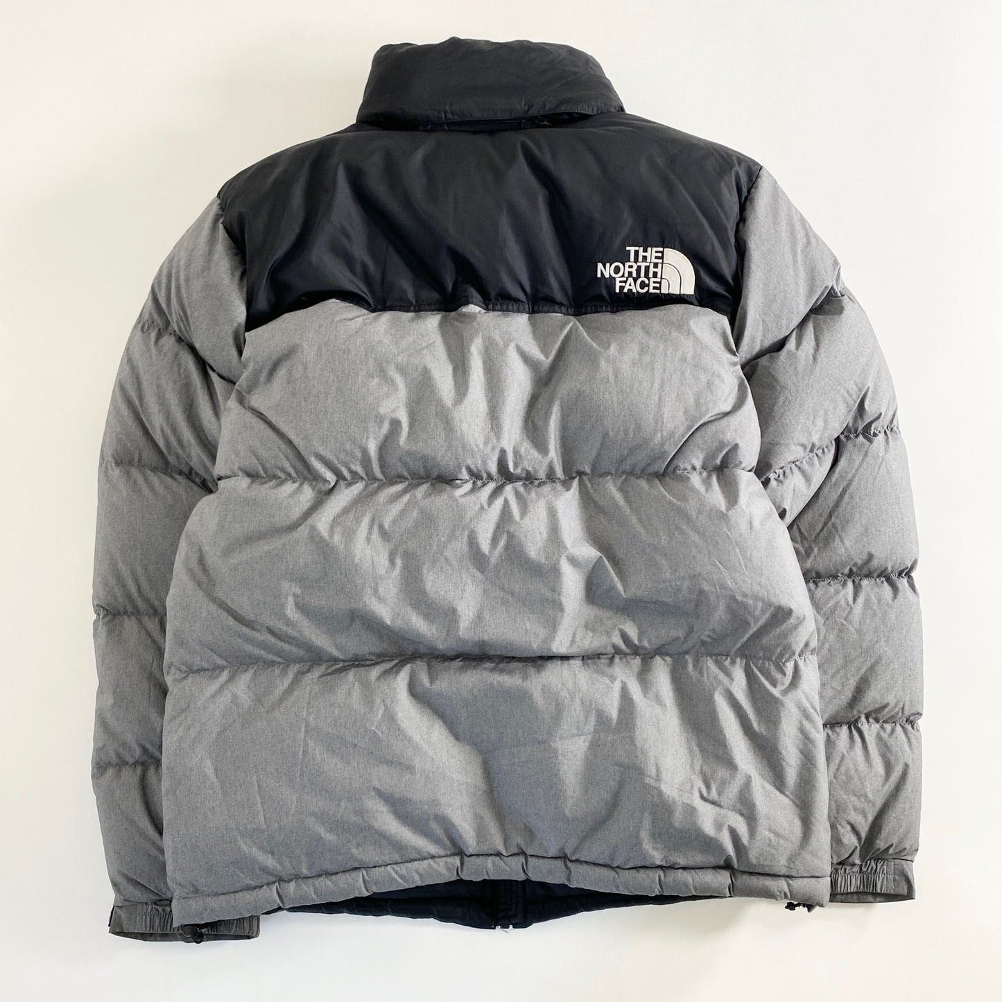 14a18 THE NORTH FACE ノースフェイス ダウンジャケット ダウン80％ ND91842 L グレー フード収納 トップス アウター 上着