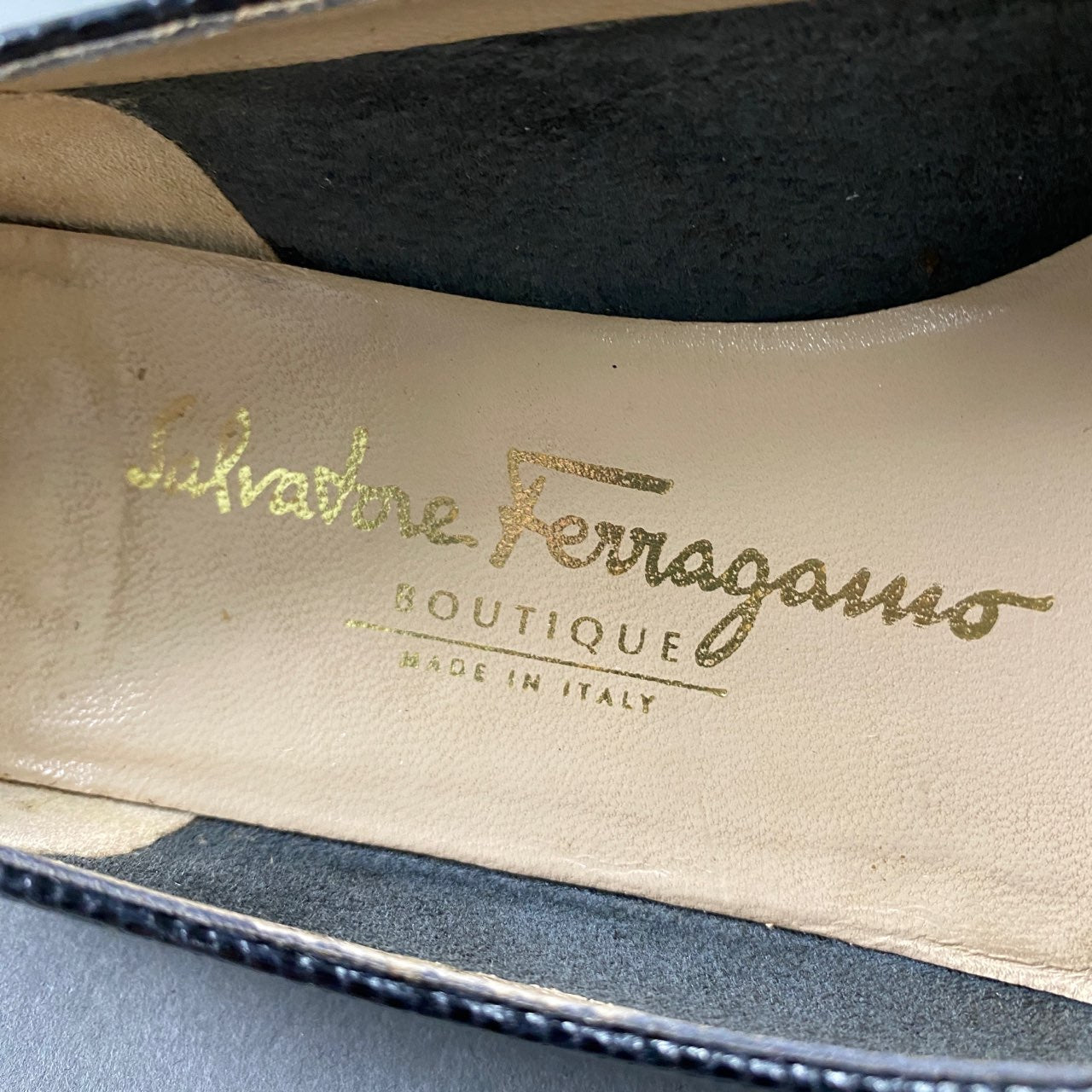 1L9 イタリア製 Salvatore Ferragamo サルヴァトーレ フェラガモ パンプス 7 ブラック ヒールパンプス リボン