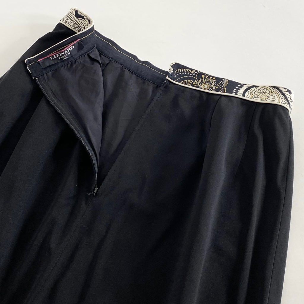 60k3 LEONARD レオナール カンカン素材 フラワープリント スカート 72cm ブラック ボトムス 日本製 SKIRT