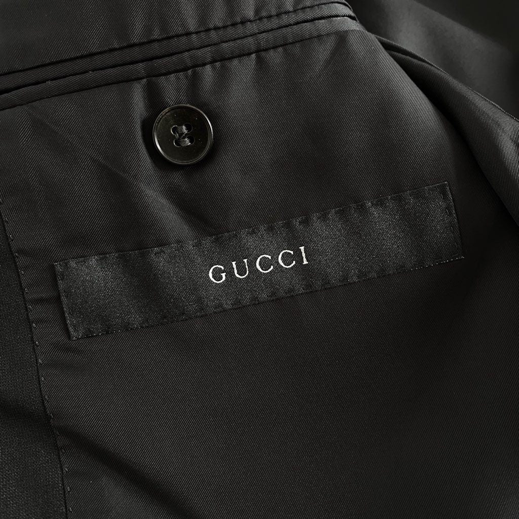 56b12 イタリア製 GUCCI グッチ シングルスーツ セットアップ ビジネススーツ 3B サイズ46 ブラック ウールシルク メンズ 紳士服