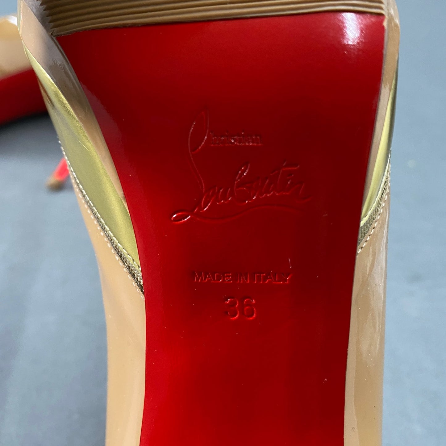 1L5《伊製》Christian Louboutin クリスチャンルブタン 36 エナメル素材 ピンヒール パンプス レディース 靴