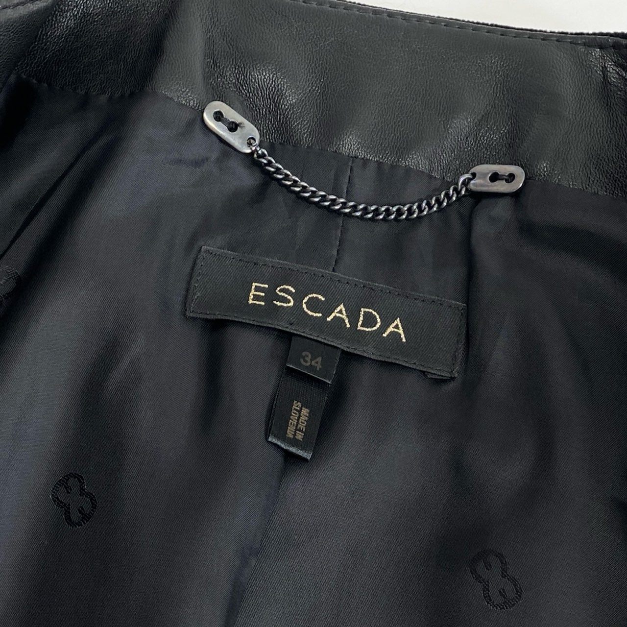 37c20 《美品》 ESCADA エスカーダ ラムレザージャケット 34 ブラック シープスキン イントレチャート 編み込み ノーカラー