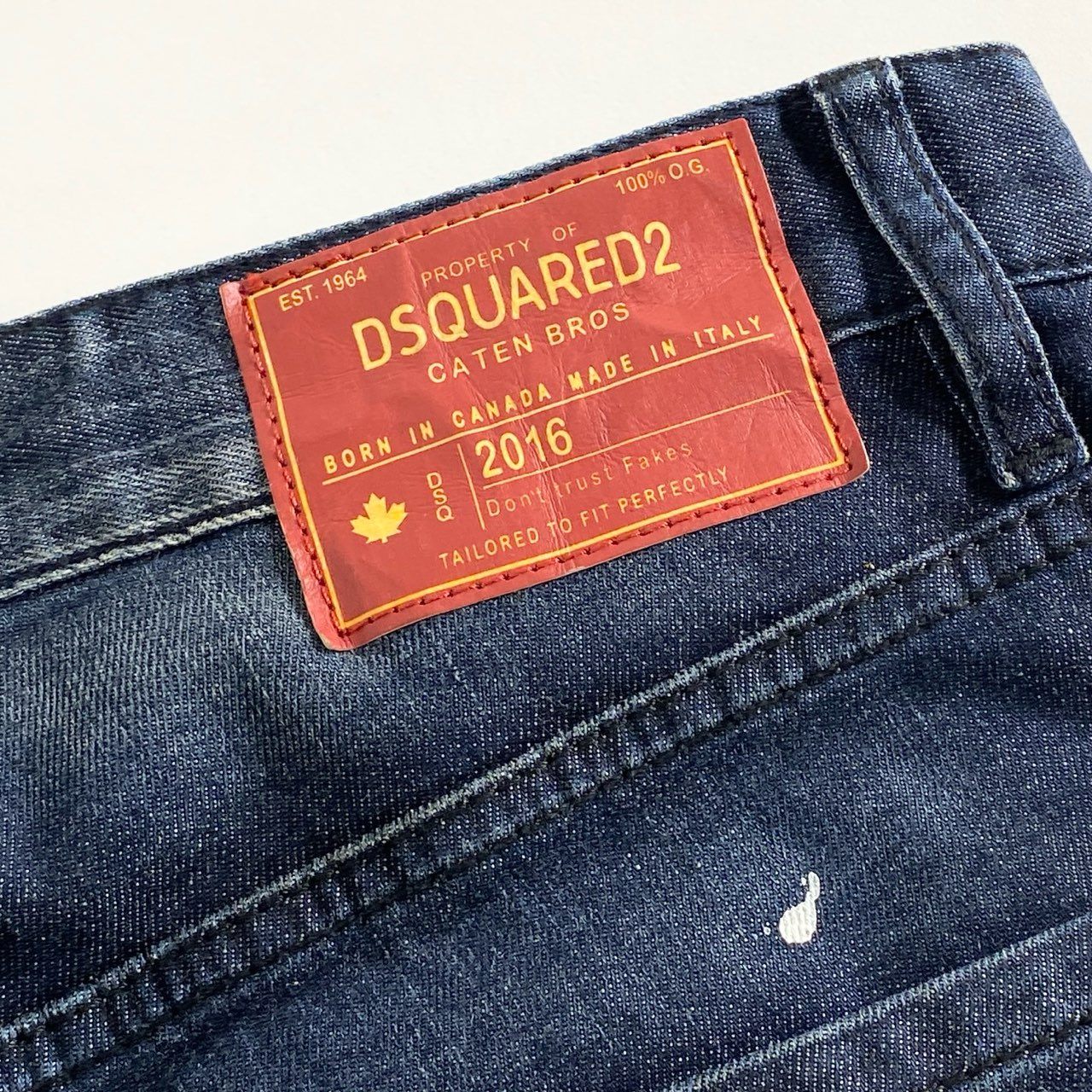 8b26-① イタリア製 DSQUARED2 ディースクエアード デニムショートパンツ ハーフパンツ ジーンズ ジーパン 48 インディゴ ボタンフライ ボトムス メンズ